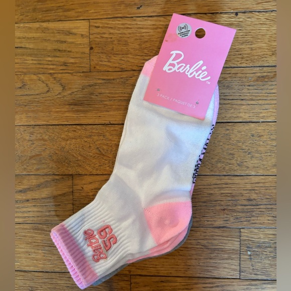 BNWT BARBIE ANKLE SOCKS 🧦 - Picture 2 of 6